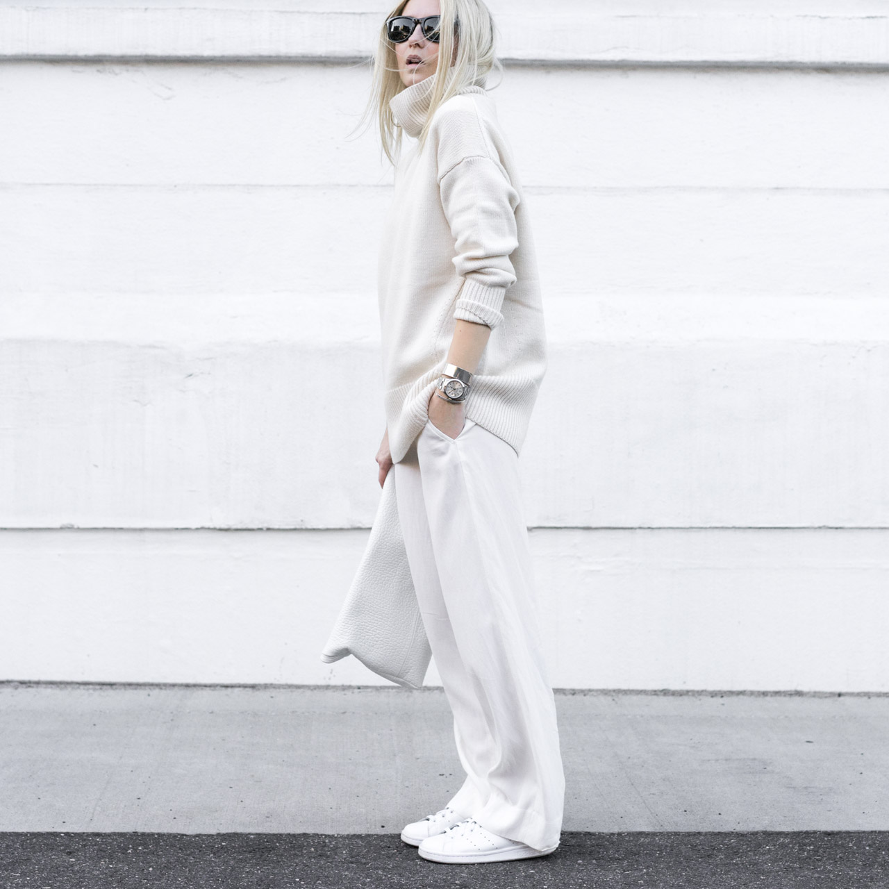 White style. Стиль одежды все белое. Стиль одежды только белое. Total look стиль в одежде. Вся белая одежда.